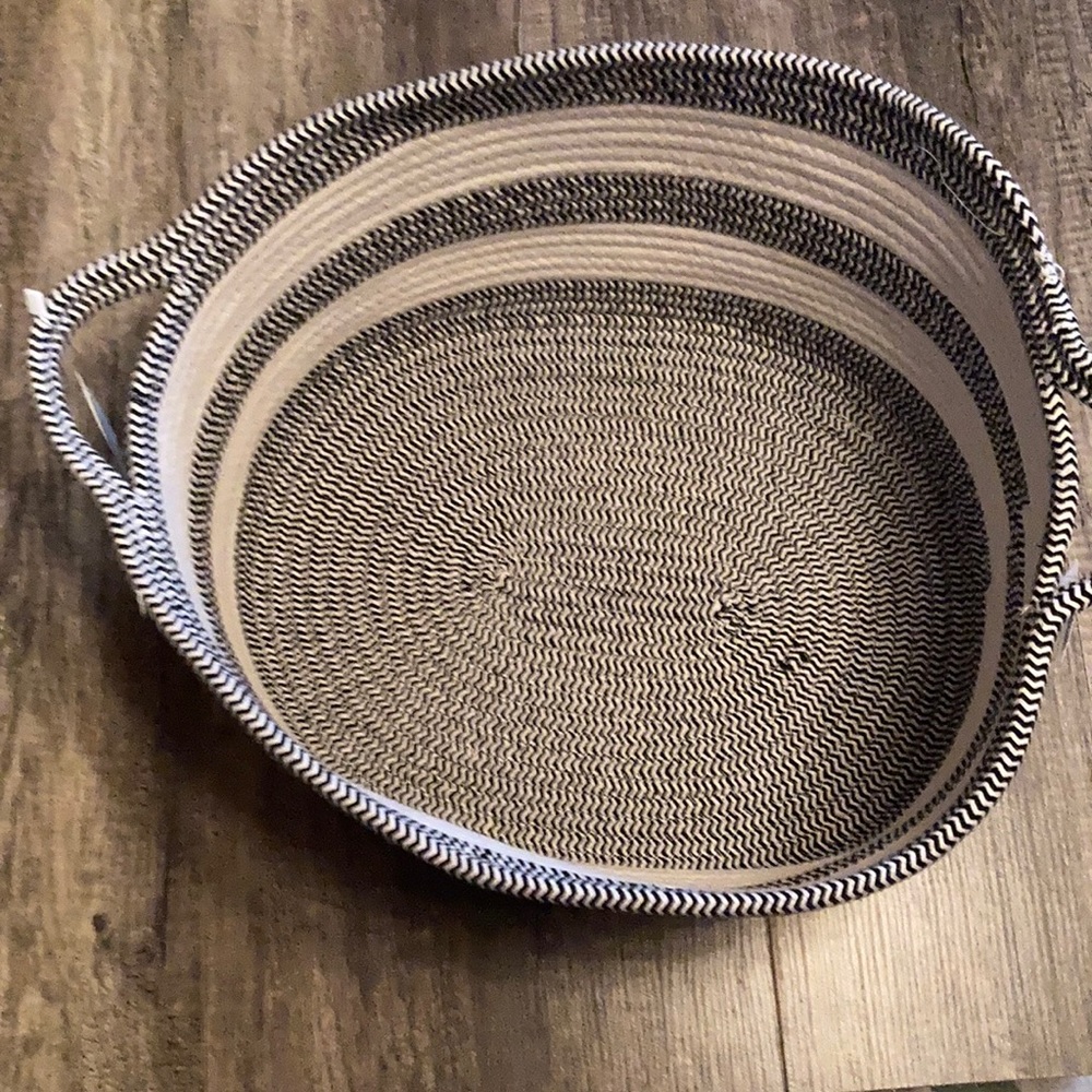 Basket - Picture 2 of 5